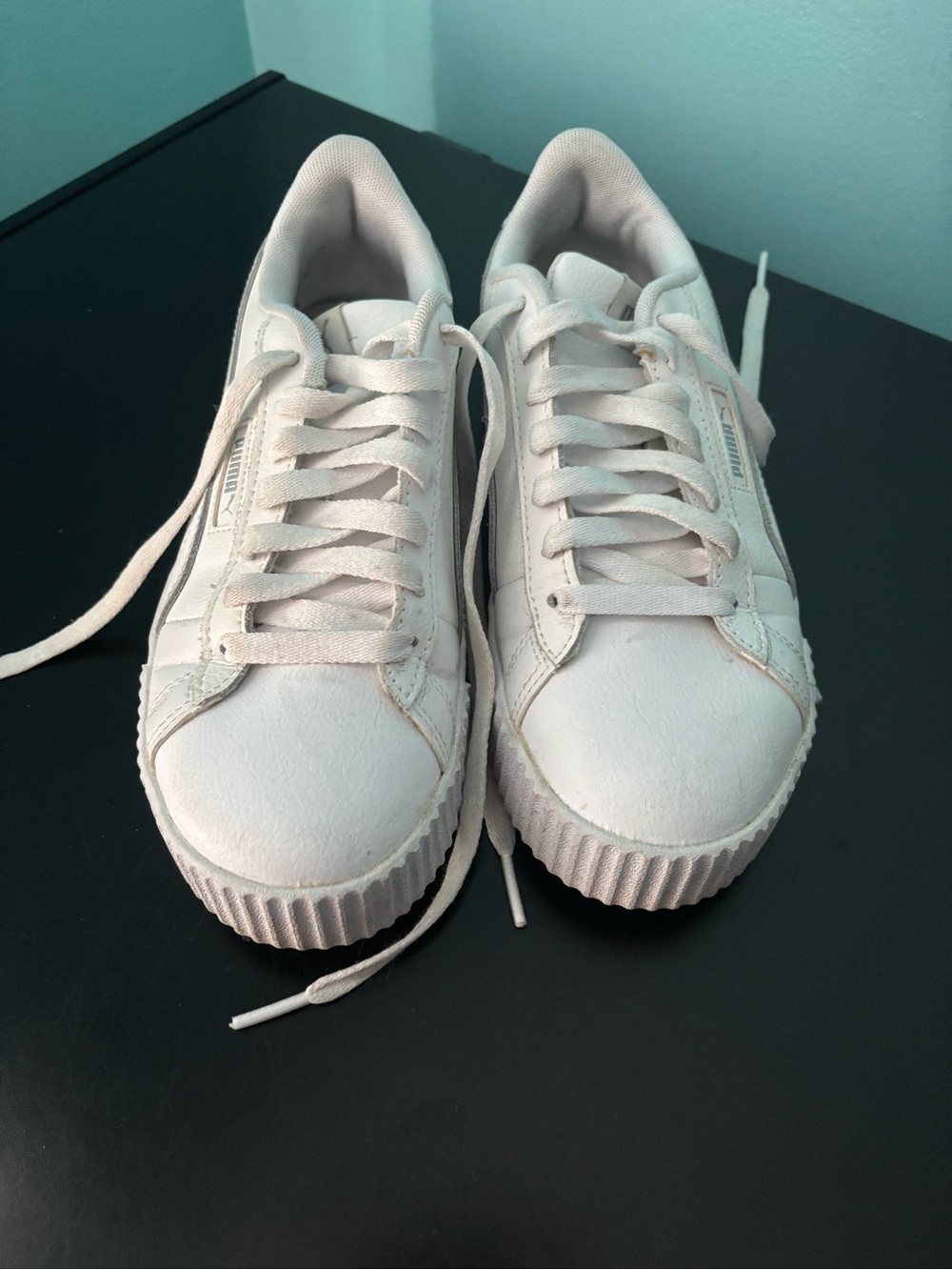 Women’s Pums Platform Casual Sneakers - White size 6